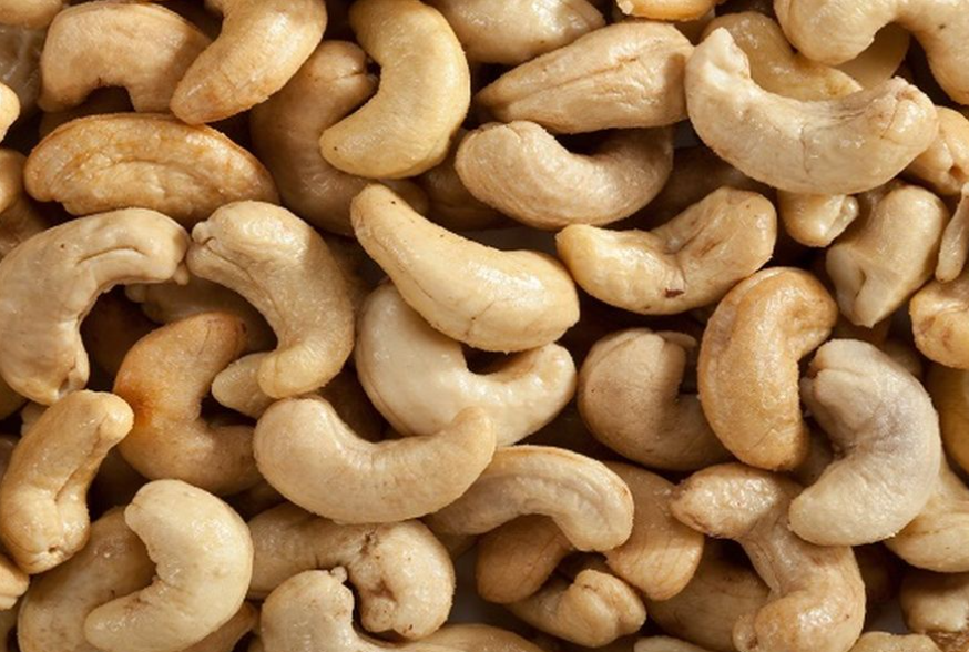 Kacang Mete Cemilan Enak Yang Kaya Manfaat